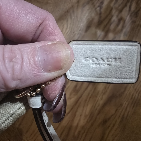 Coach Cream Double Zip Wristlet Bag - Picture 4 of 7